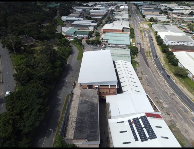 1,200M² WAREHOUSE TO LET IN SPRINGFIELD